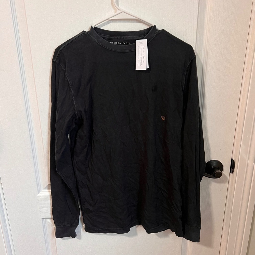 American Eagle Outfitters Mens Size XS Black Long Sleeve Crew Neck T Shirt NWT